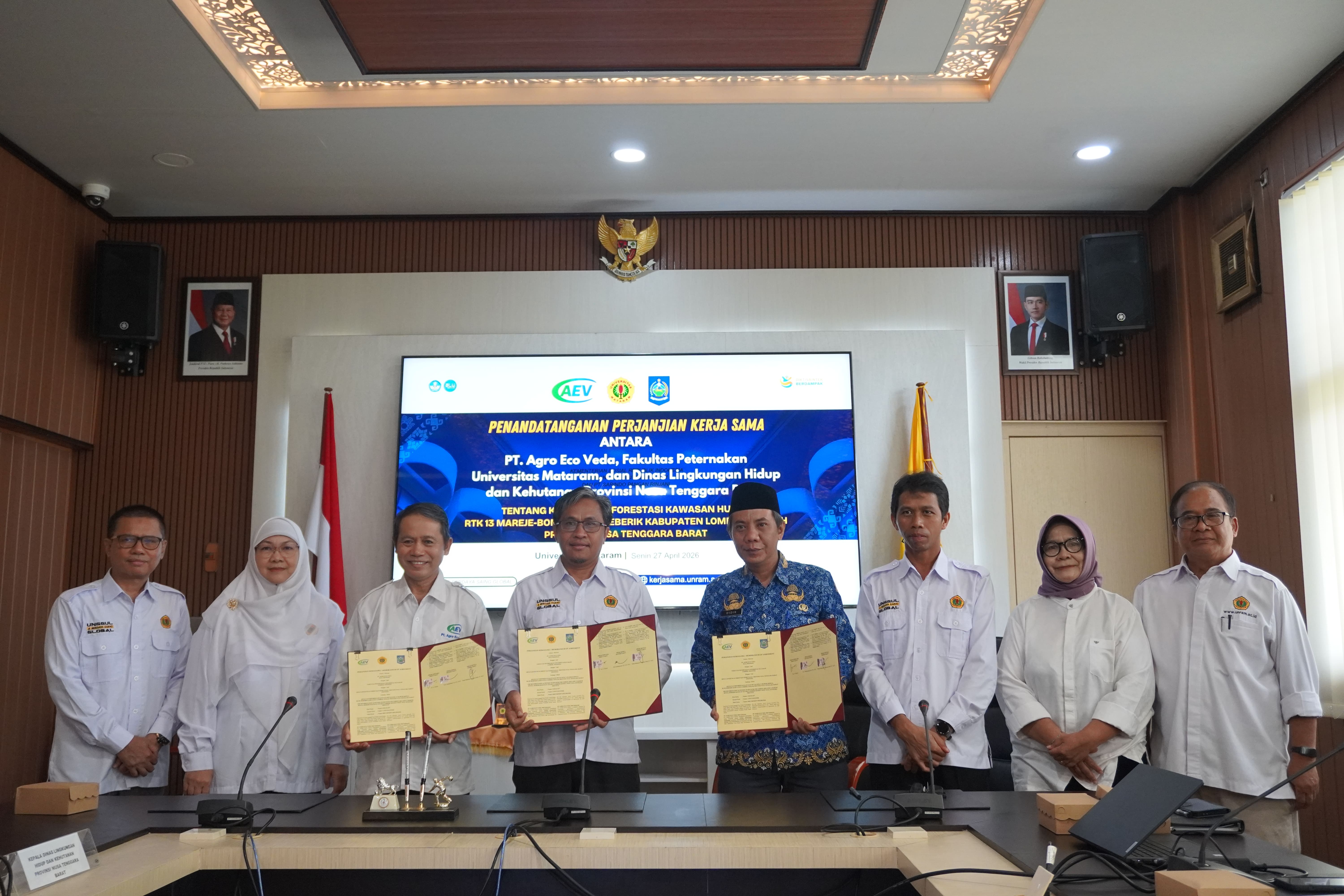 Sinergi Akademik, Industri, dan Pemerintah untuk Reforestasi Hutan Mareje-Bonga Beberik