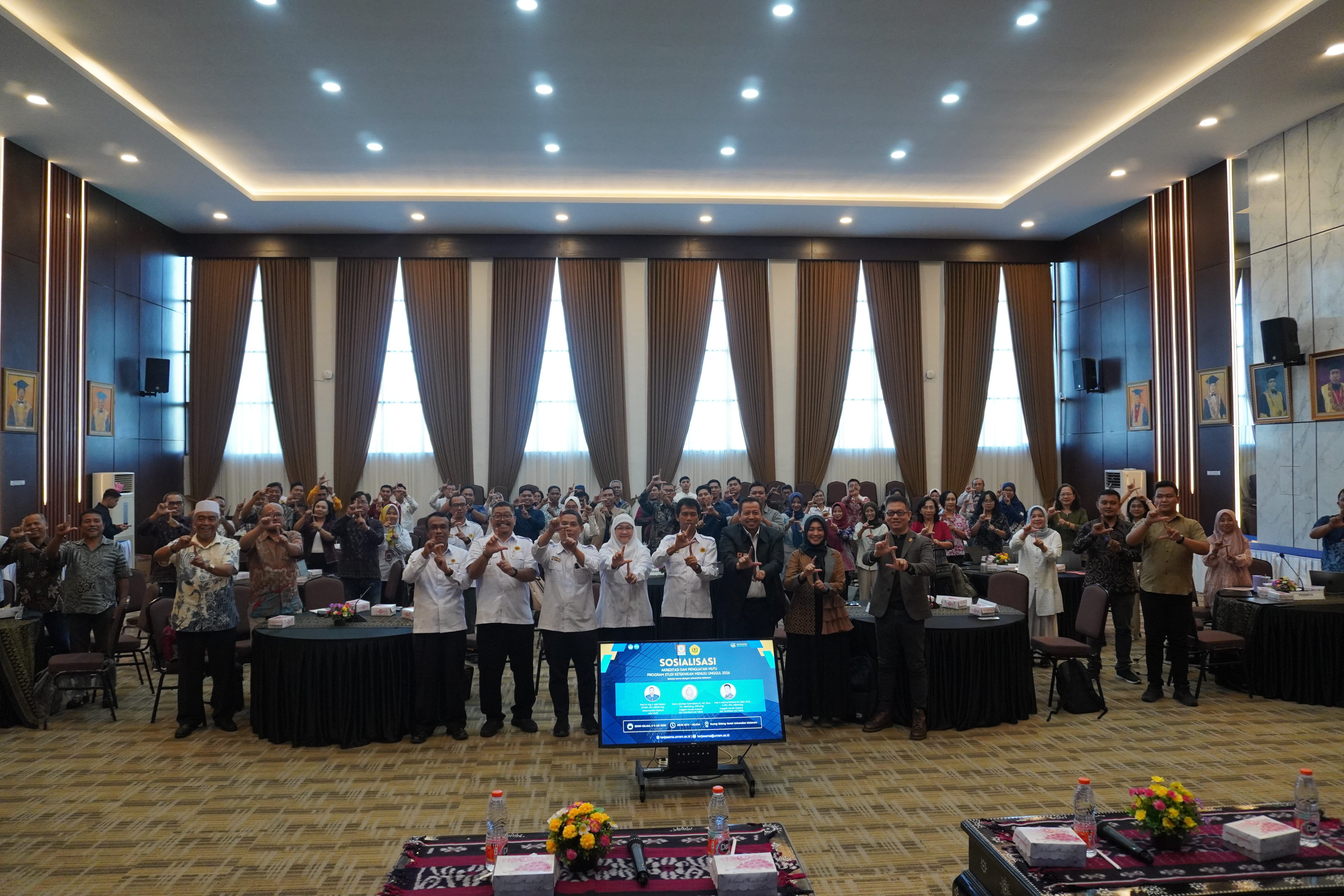 Strategi Akreditasi Unggul, Universitas Mataram Gelar Sosialisasi Bersama LAMTEKNIK