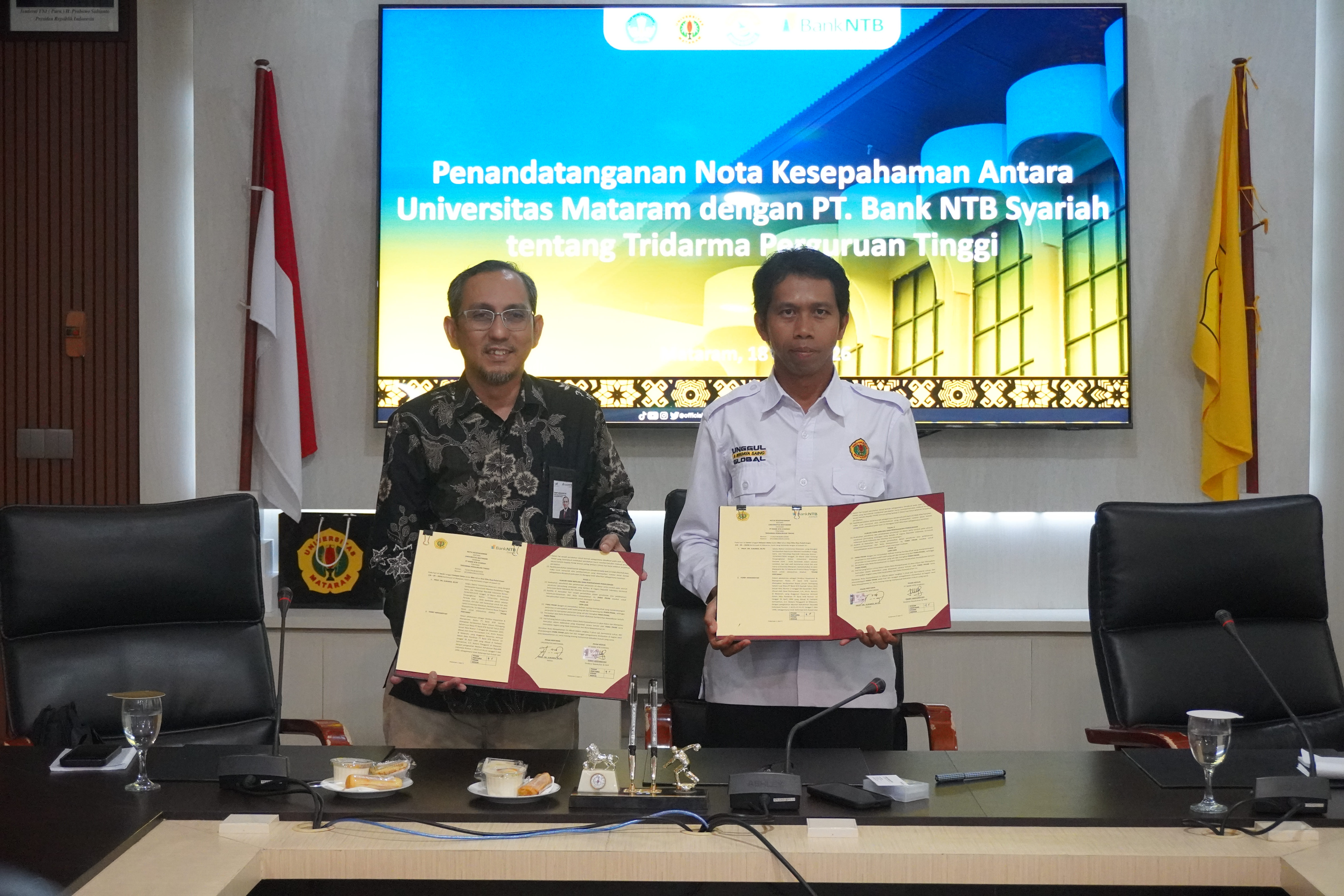 Sinergi Akademik dan Industri, Unram dan Bank NTB Syariah Teken Nota Kesepahaman