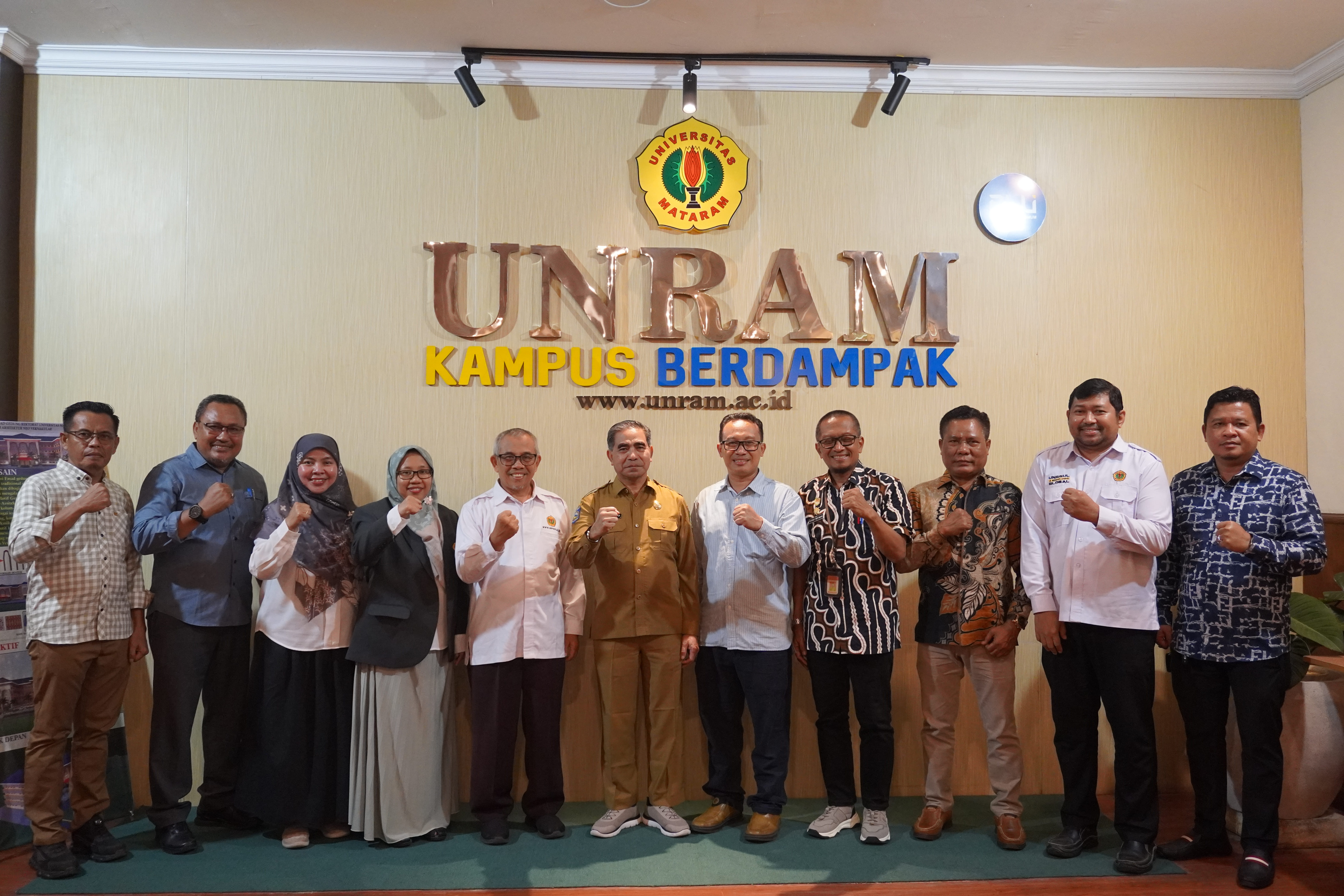 Pemerintah Kota Bima dan Universitas Mataram Teken Perjanjian Kerja Sama Layanan Pendidikan dan Pendayagunaan Residen Senior