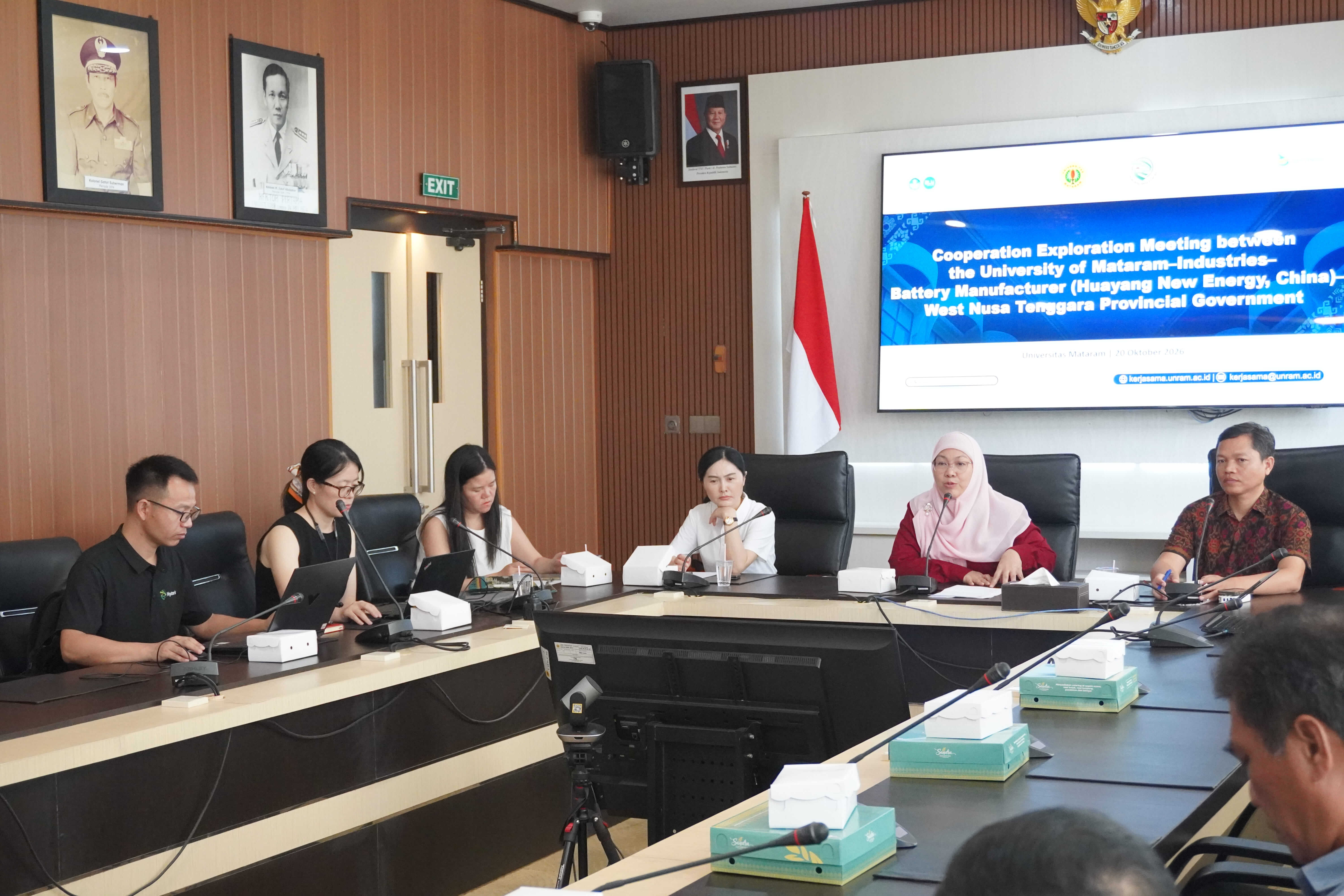 Pertemuan Empat Pihak Bahas Kolaborasi Baterai dan Energi Baru: Unram, Industri, Huayang New Energy, dan Pemprov NTB